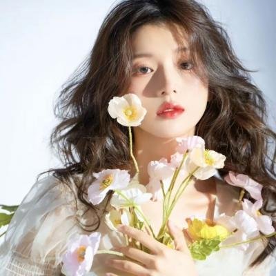 重生后我抢了仇人未婚妻